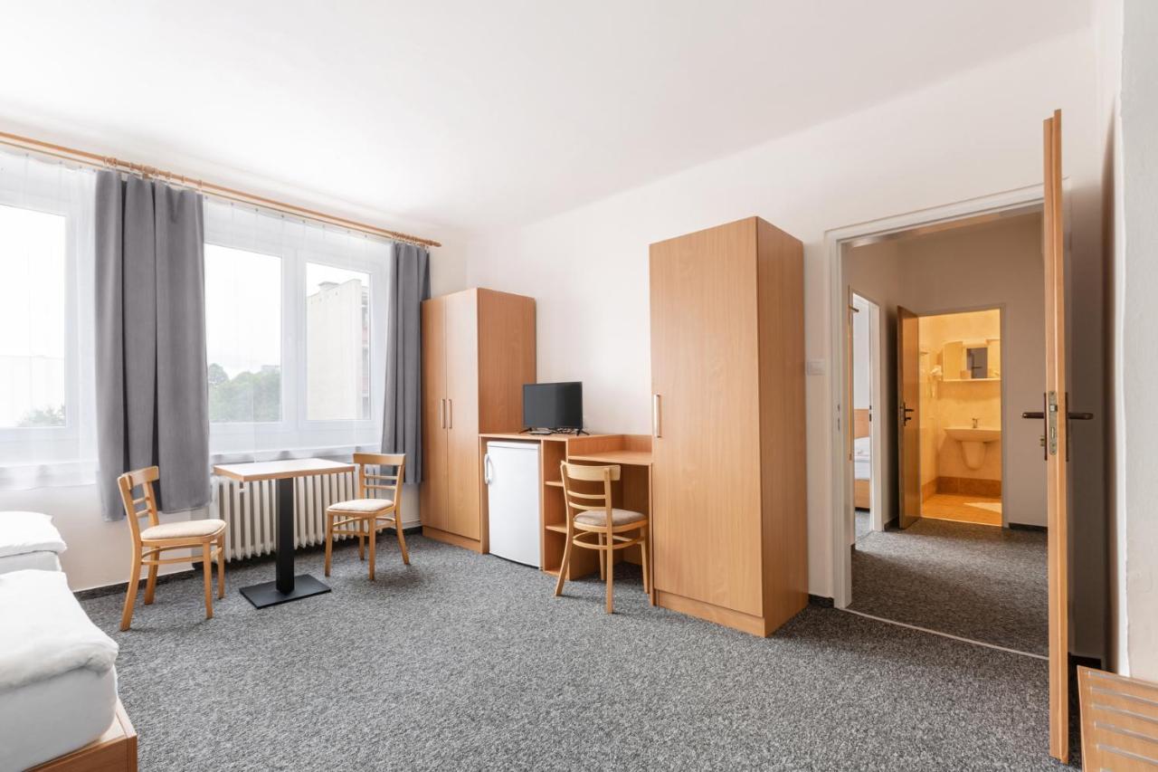 Hotel Trim Pardubice Dış mekan fotoğraf