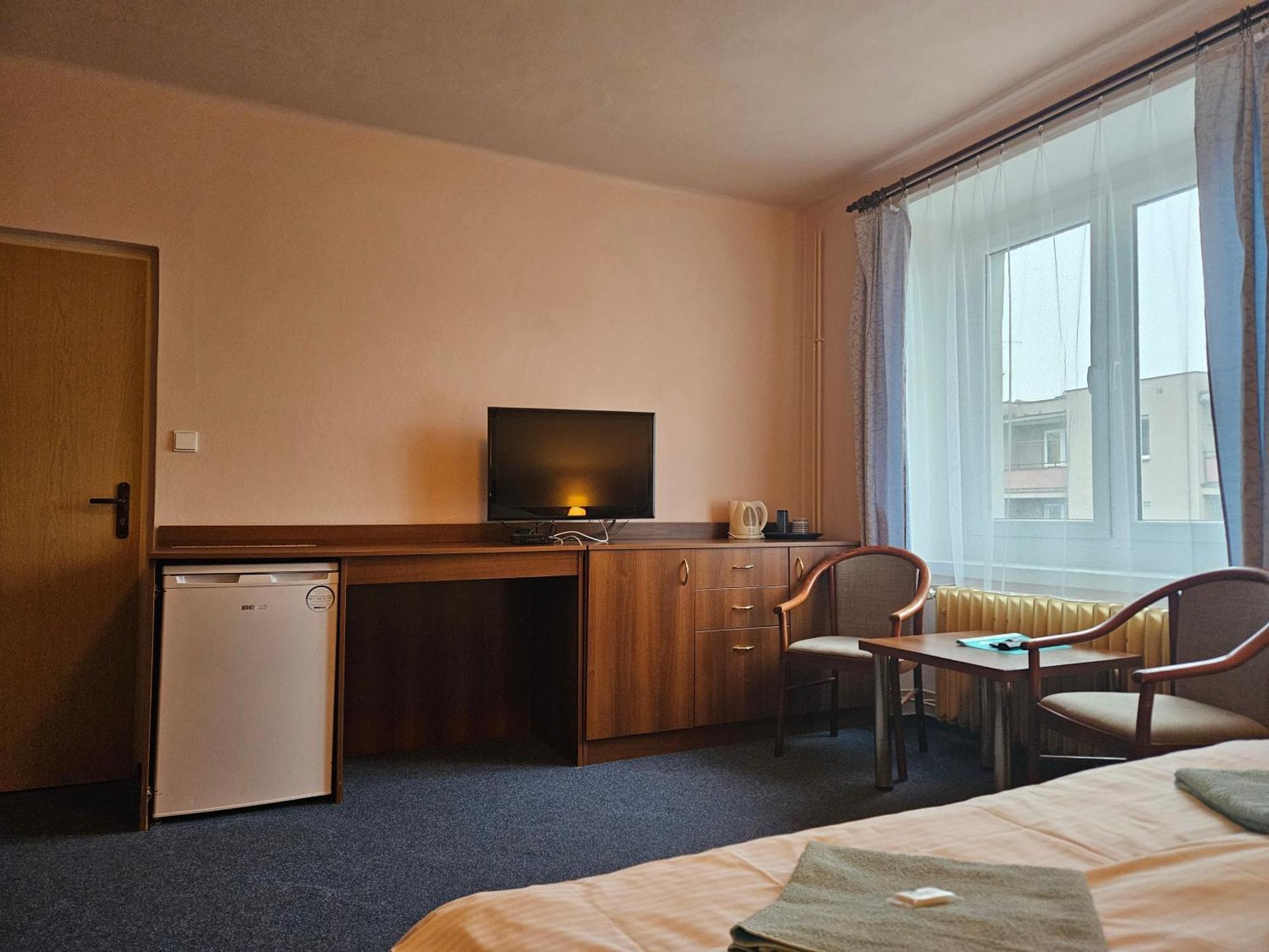 Hotel Trim Pardubice Dış mekan fotoğraf