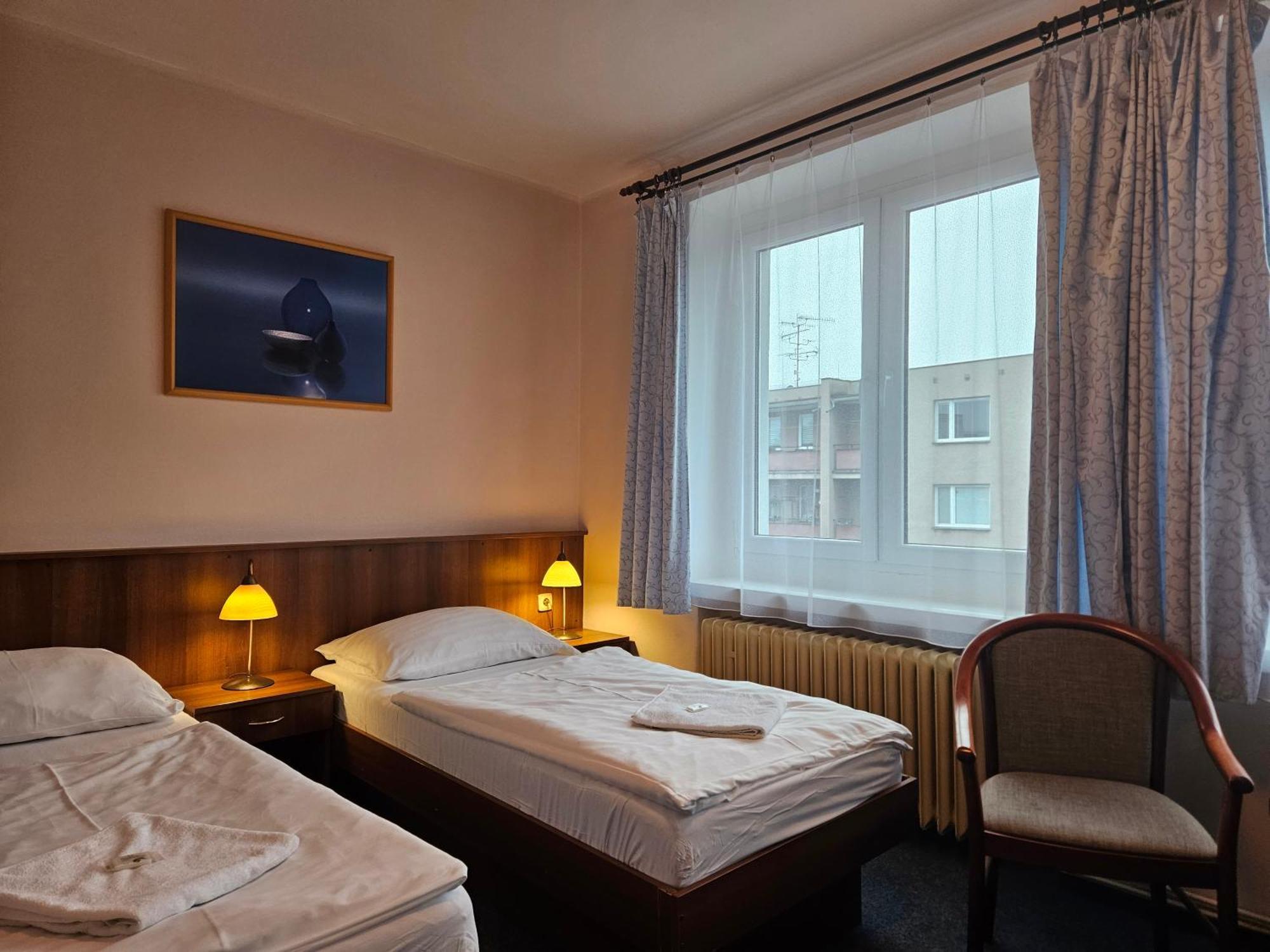 Hotel Trim Pardubice Dış mekan fotoğraf