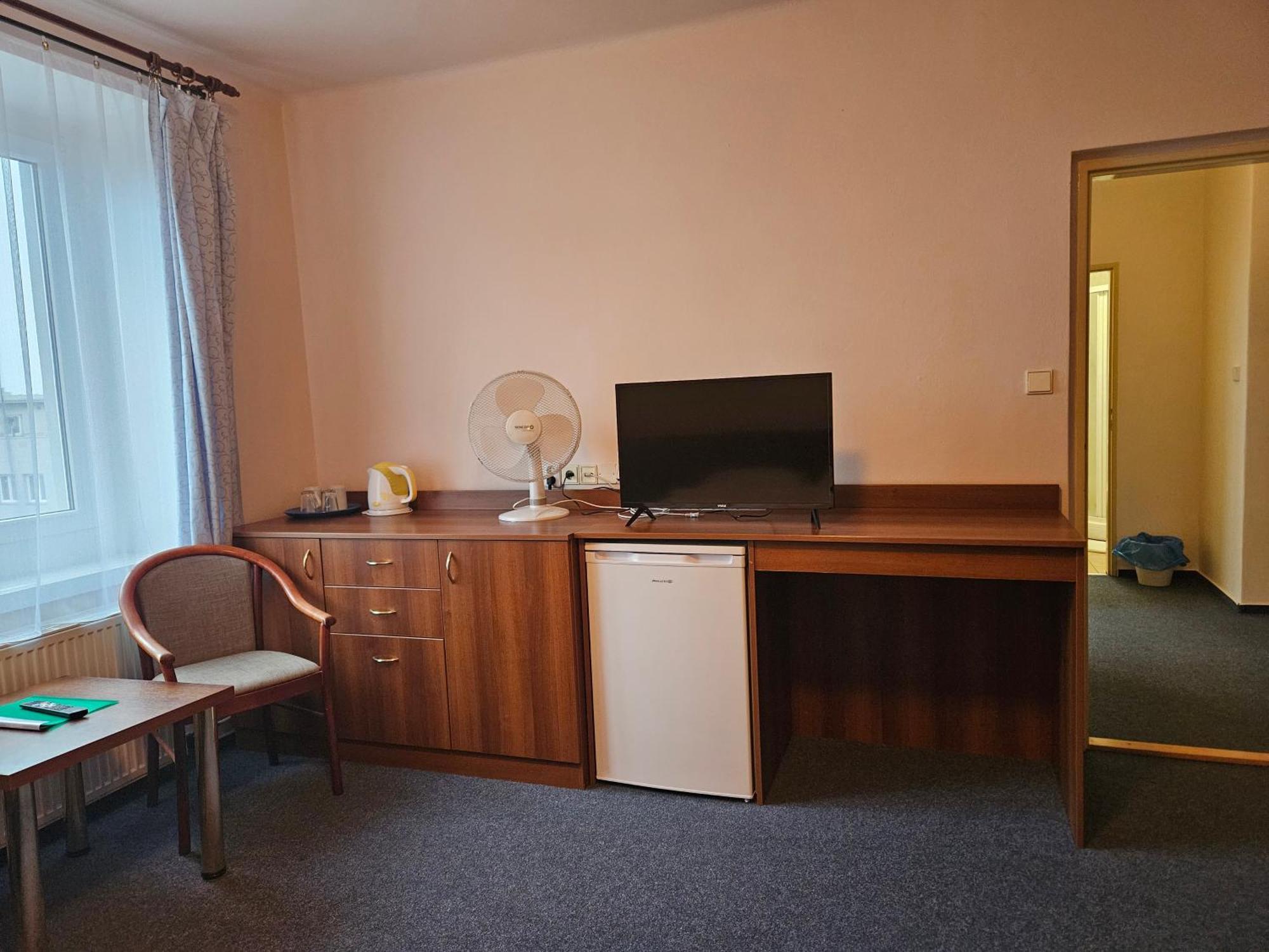Hotel Trim Pardubice Dış mekan fotoğraf