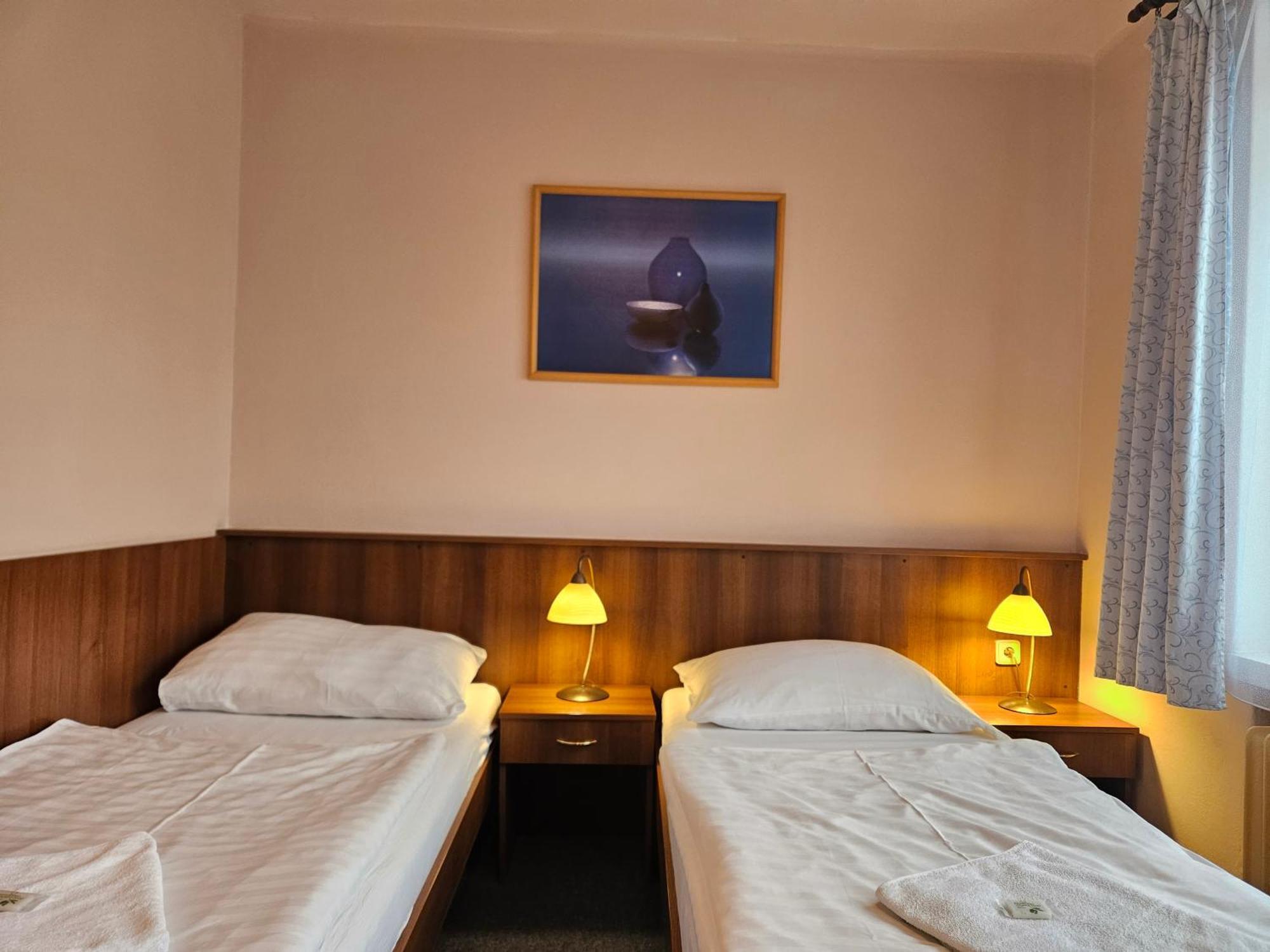 Hotel Trim Pardubice Dış mekan fotoğraf