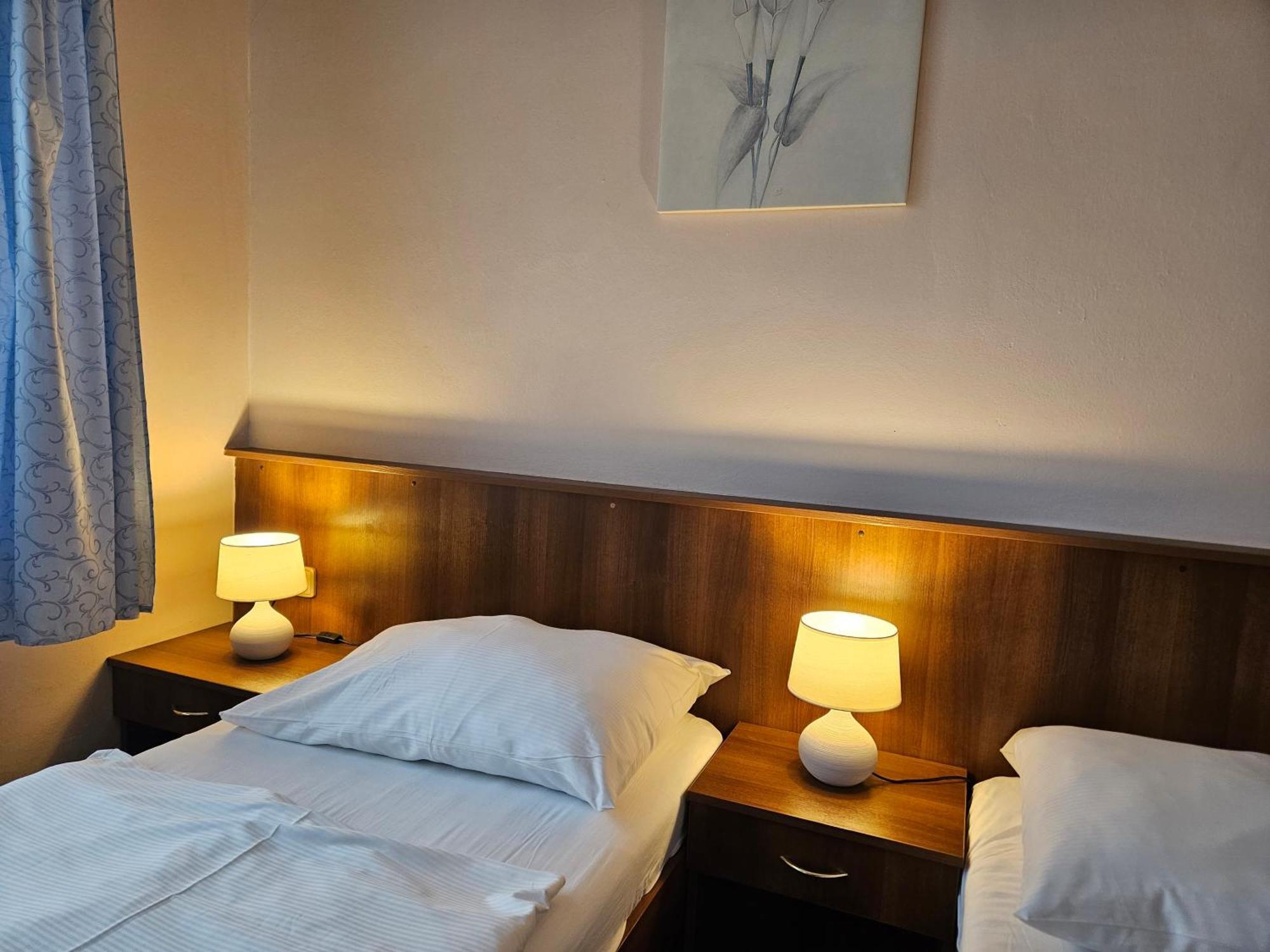 Hotel Trim Pardubice Dış mekan fotoğraf