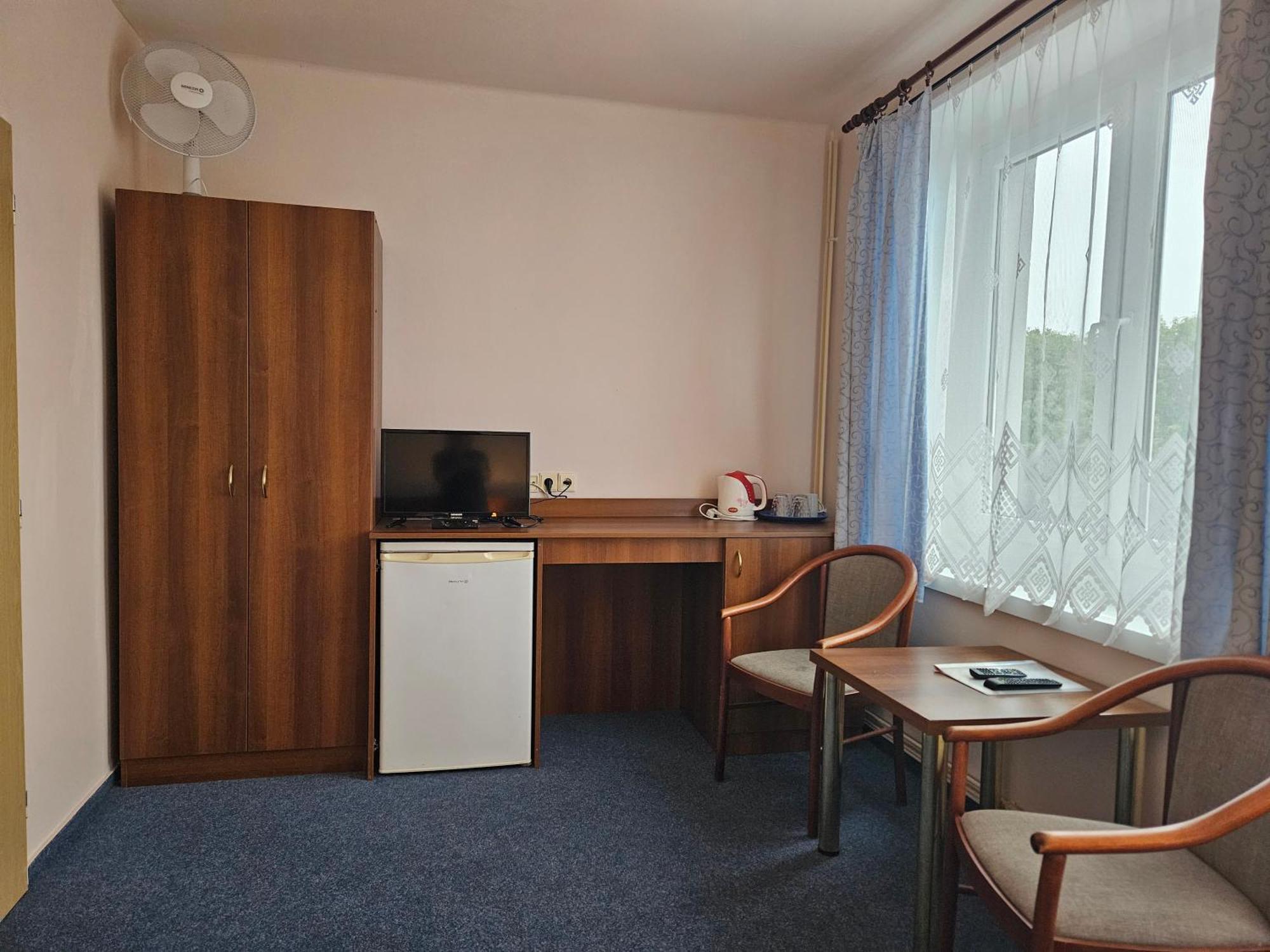 Hotel Trim Pardubice Dış mekan fotoğraf