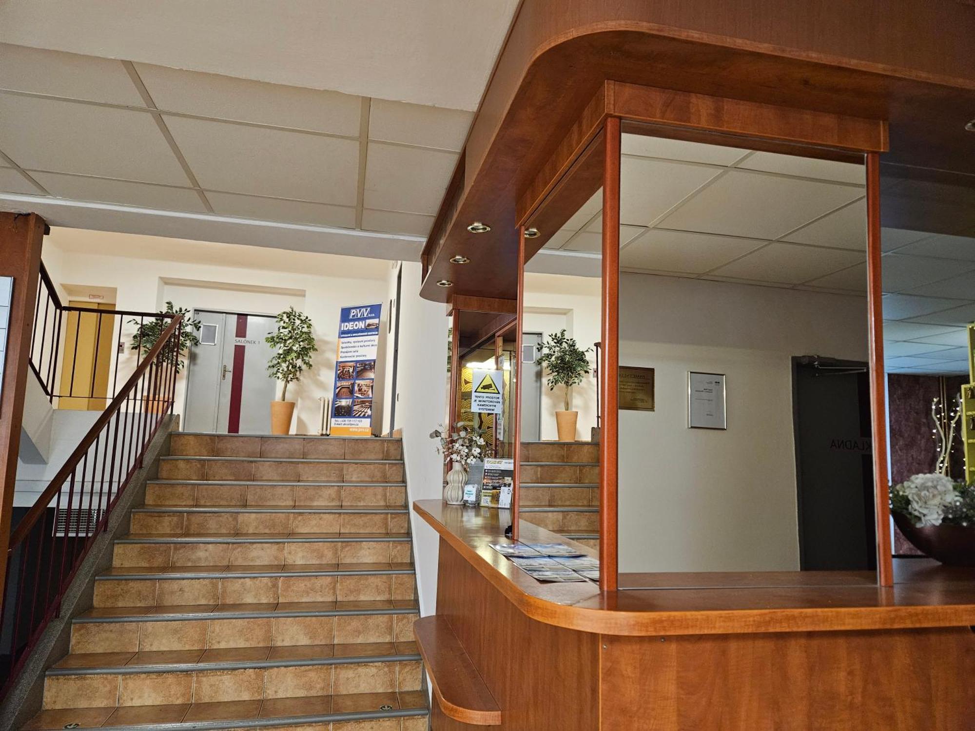 Hotel Trim Pardubice Dış mekan fotoğraf