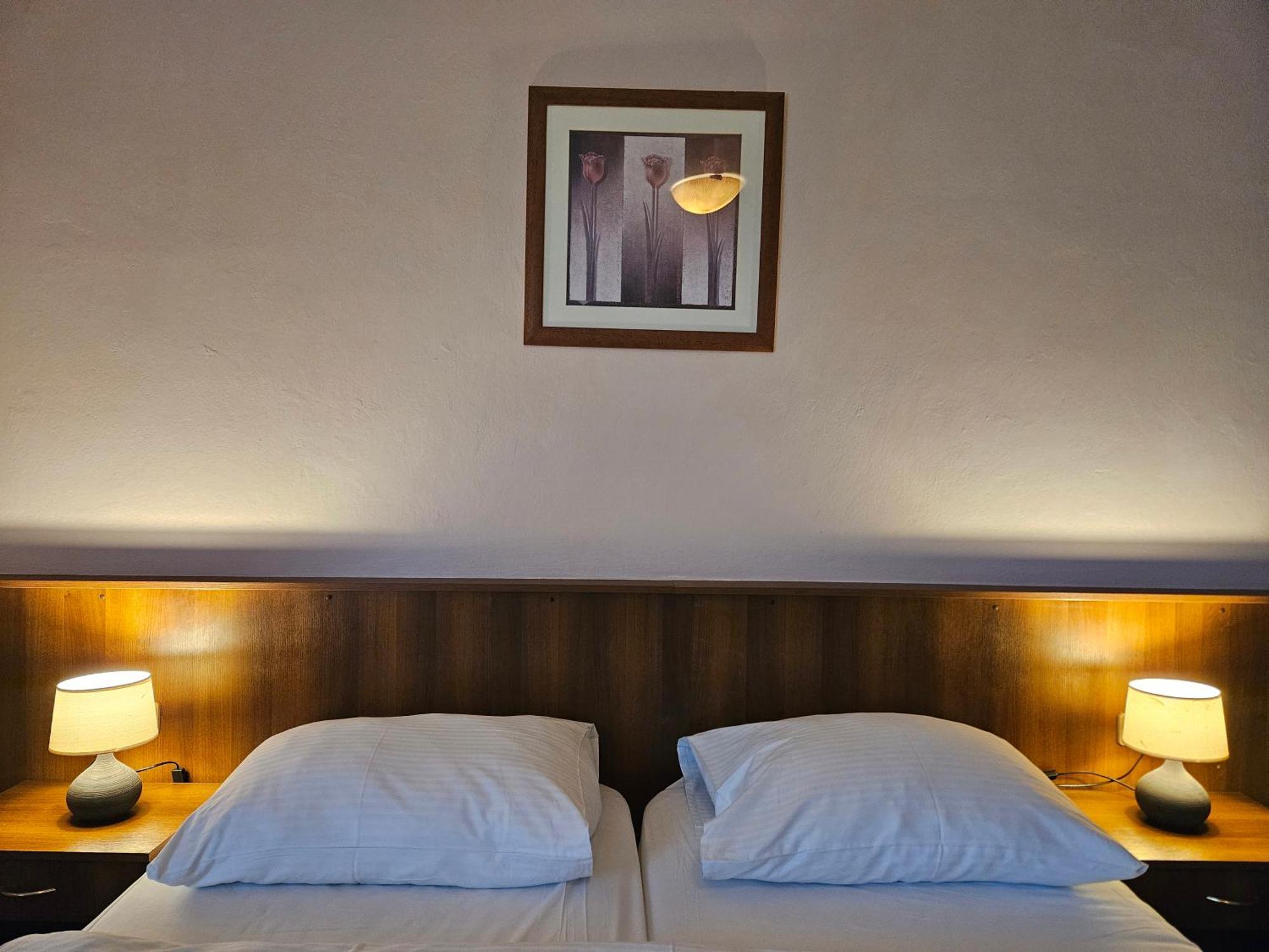 Hotel Trim Pardubice Dış mekan fotoğraf