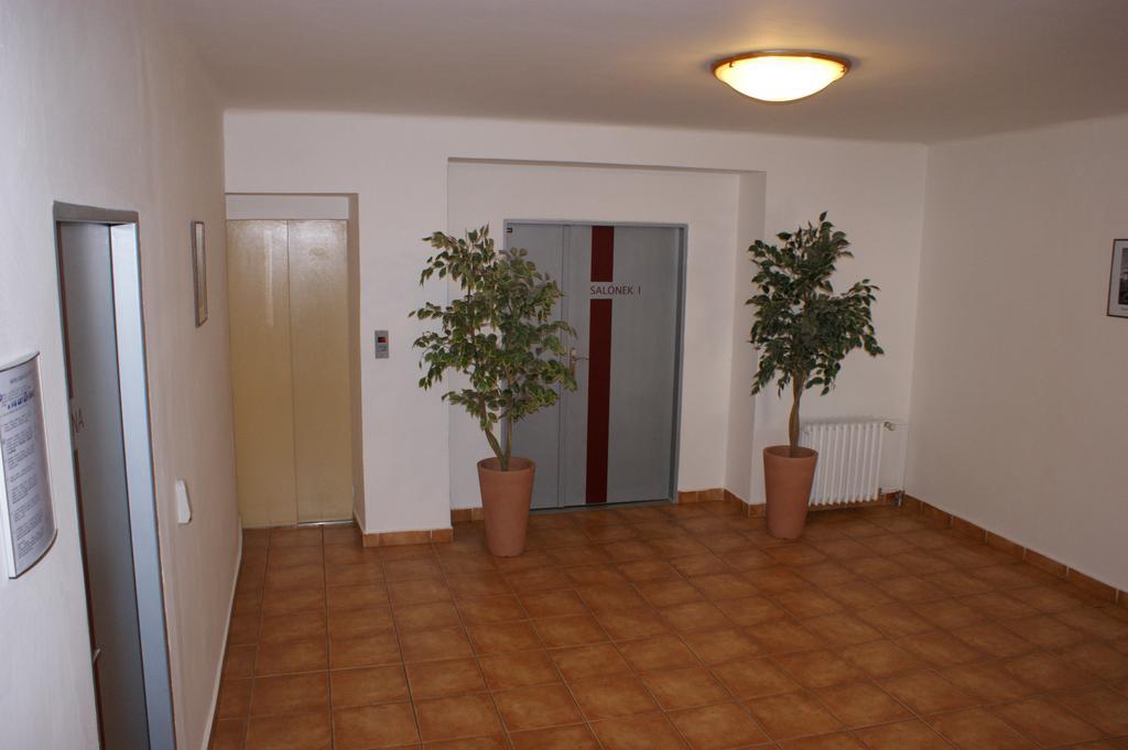 Hotel Trim Pardubice Dış mekan fotoğraf